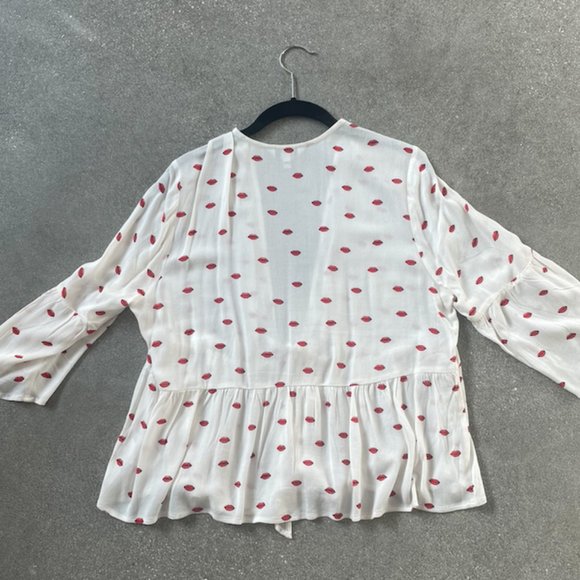 Express Lipstick Blouse - Picture 2 of 2